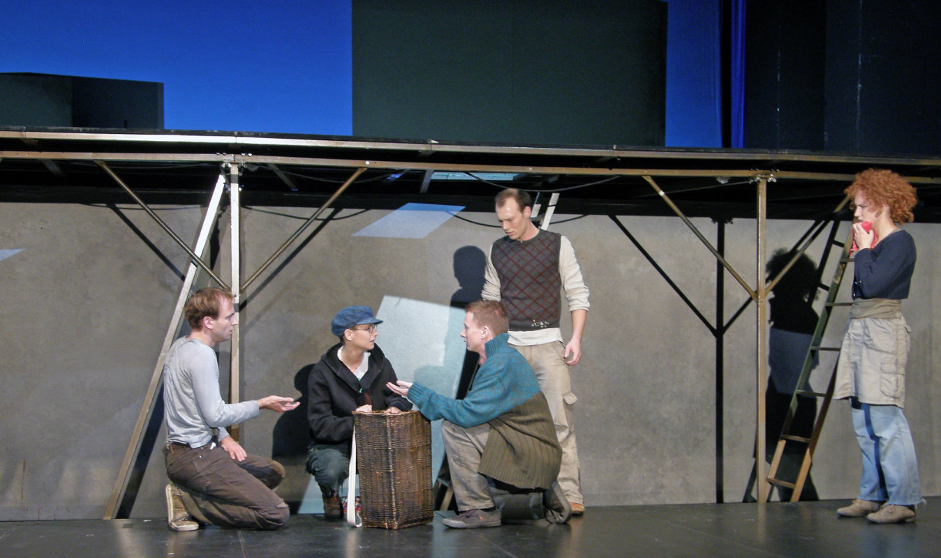 2009 // Bühnenbild und Kostüme für Die rote Zora / Held / Regie: Thomas Hollaender / Theater Oberhausen
