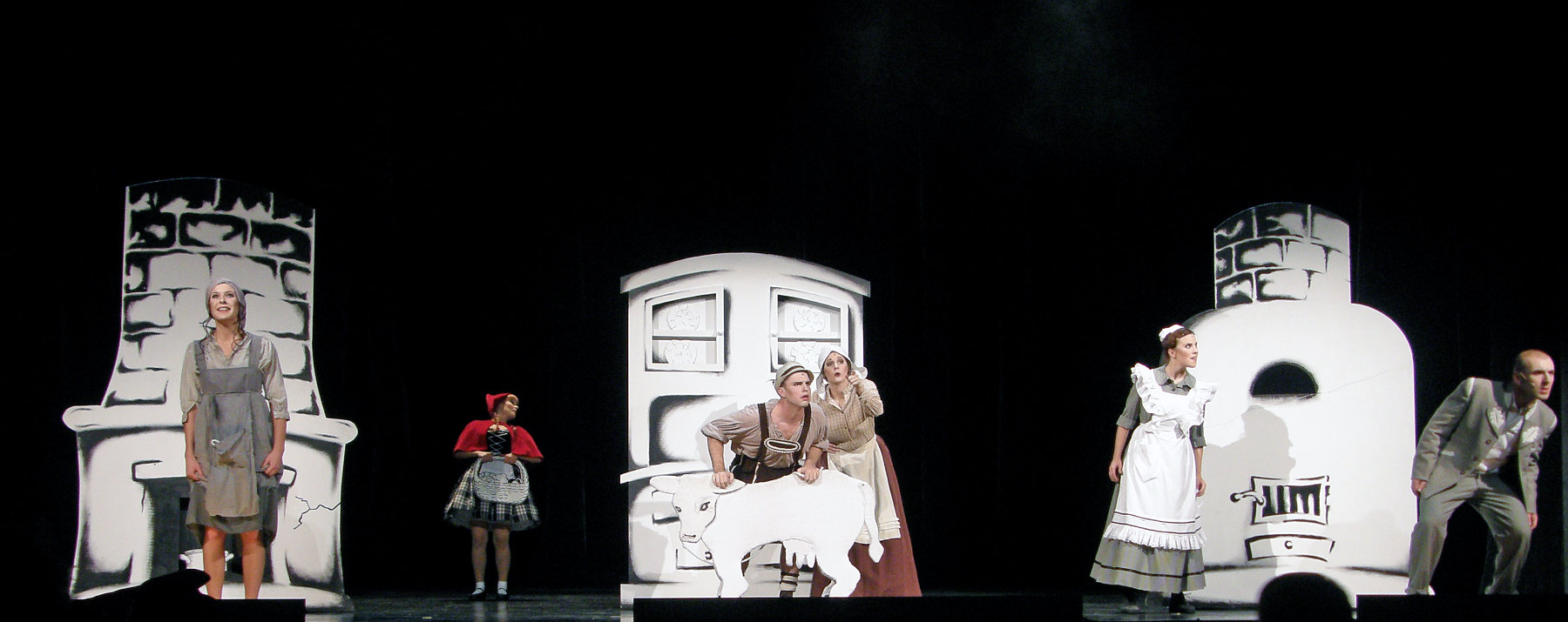 2009 // Bühnenbild und Kostüme für Into the Woods / Sondheim / Regie: Gil Mehmert / Theater Hagen